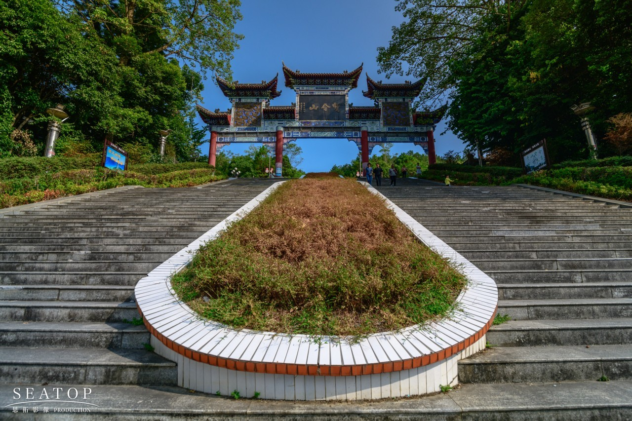 周末小行走，就來爬賢令山！